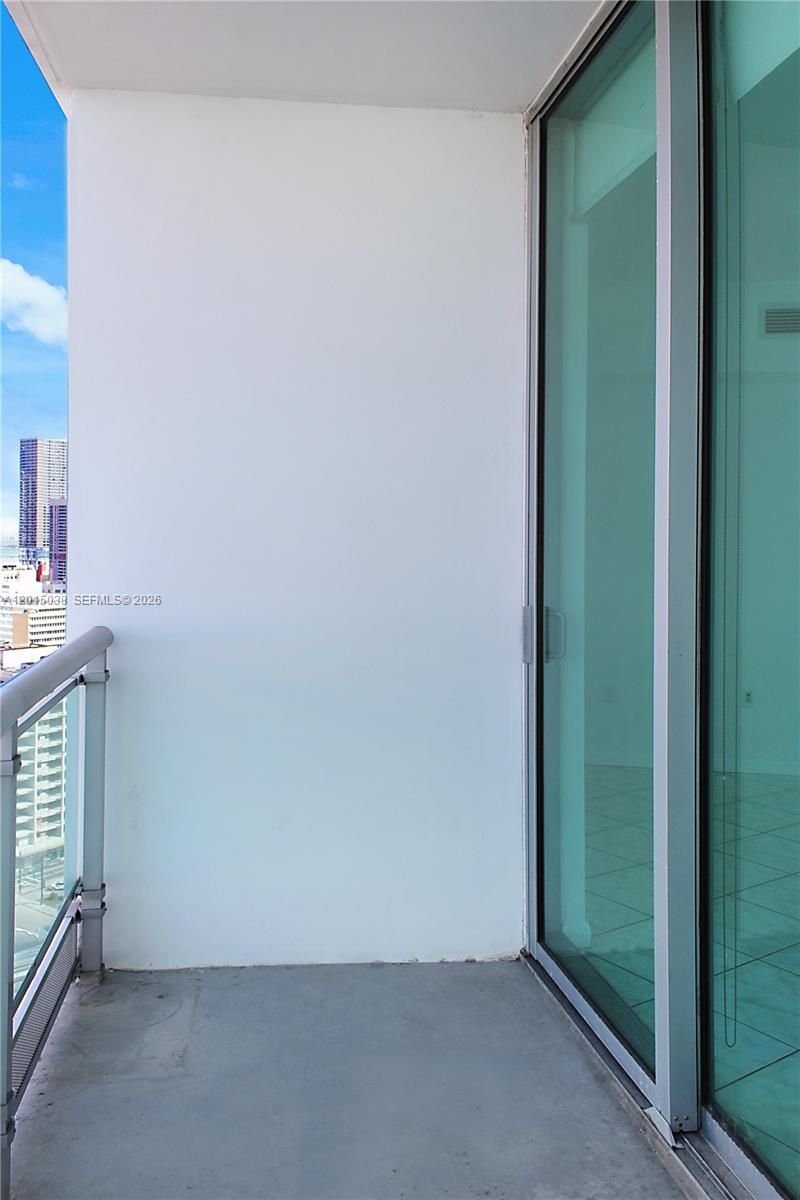 350 S Miami Ave , Unit 2713, Miami, FL 33130 Photo