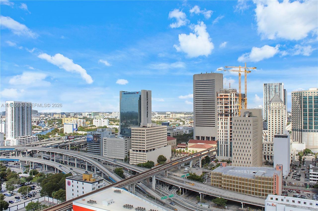 350 S Miami Ave , Unit 2713, Miami, FL 33130 Photo