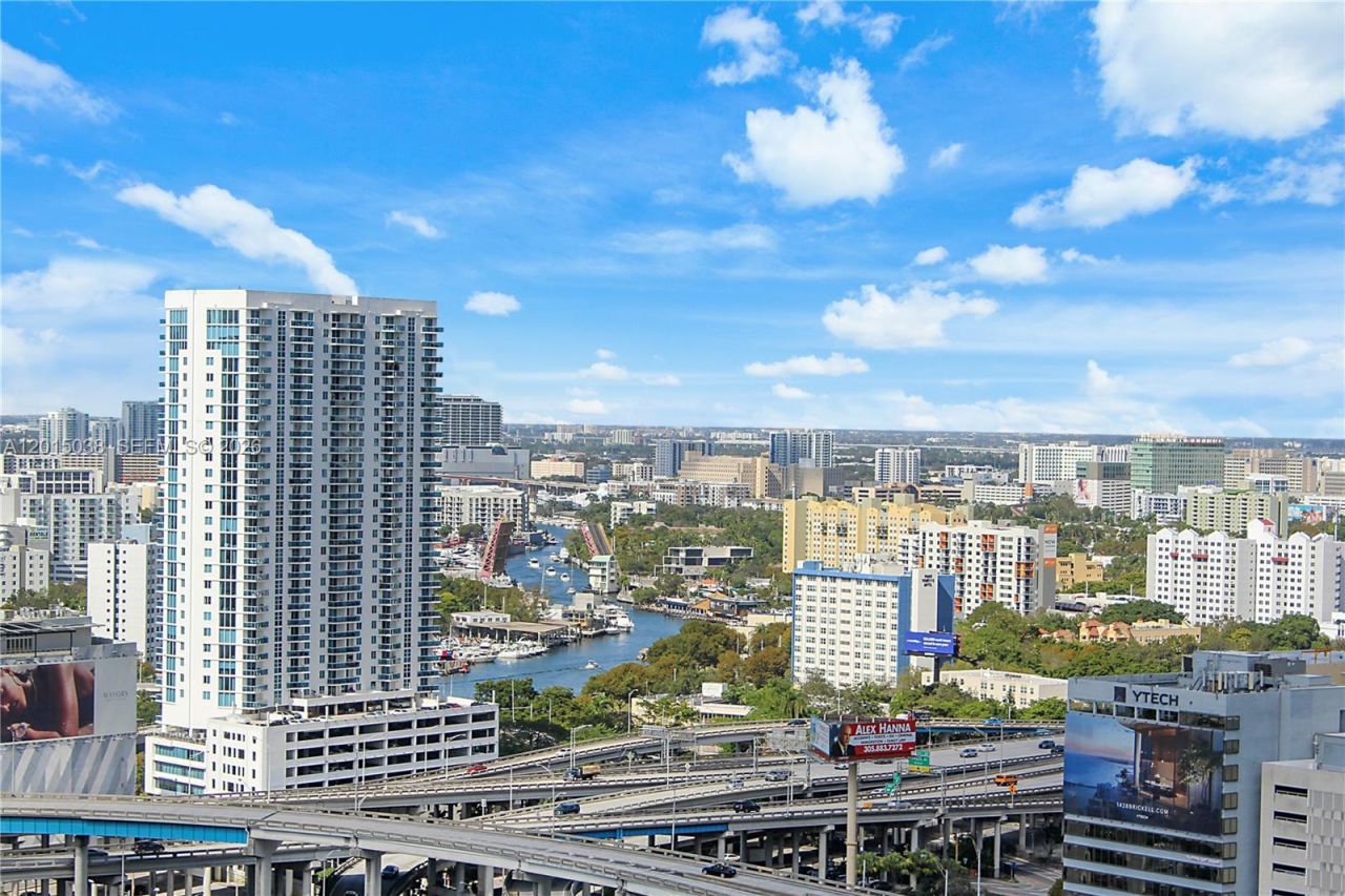 350 S Miami Ave , Unit 2713, Miami, FL 33130 Photo