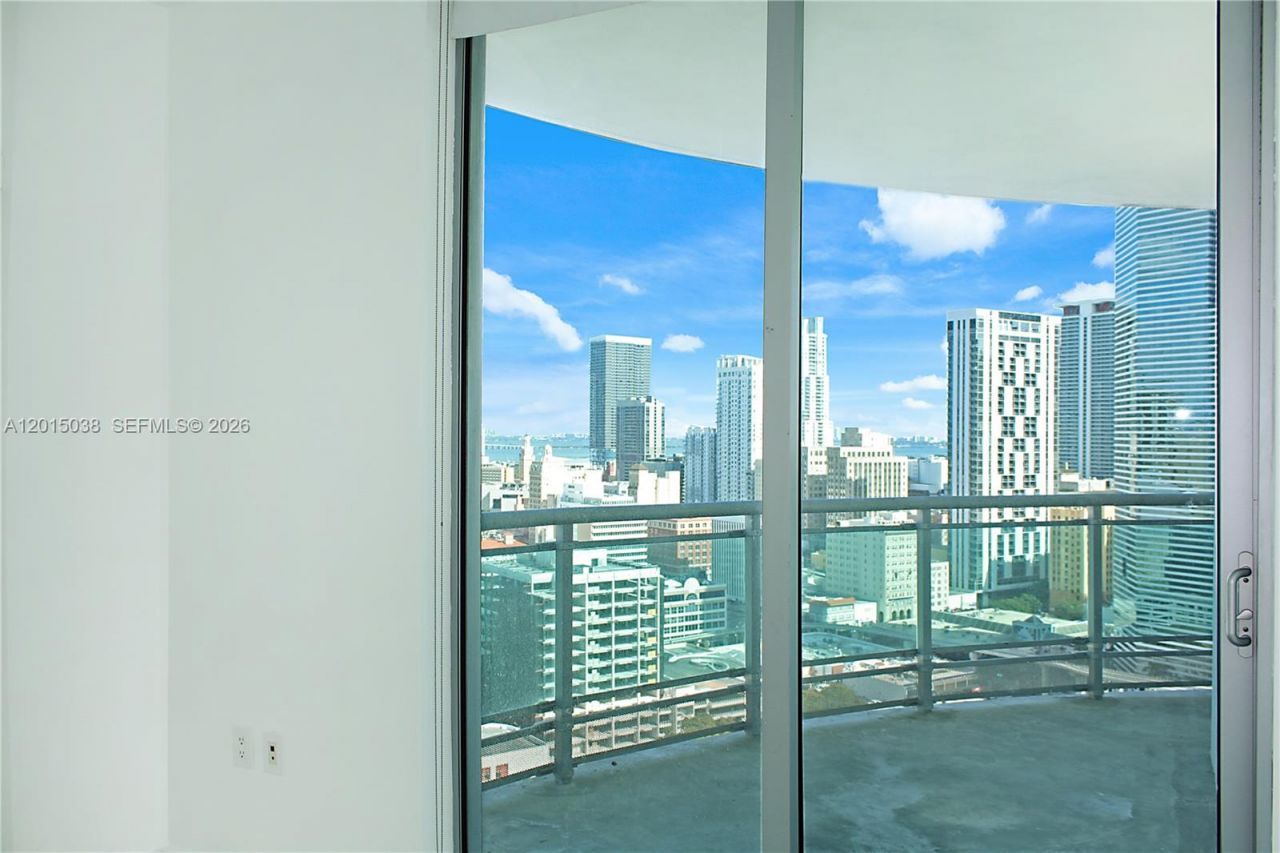 350 S Miami Ave , Unit 2713, Miami, FL 33130 Photo