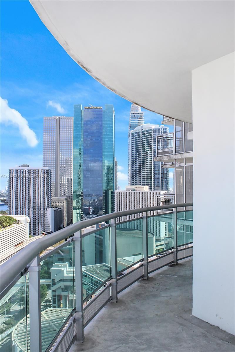 350 S Miami Ave , Unit 2713, Miami, FL 33130 Photo