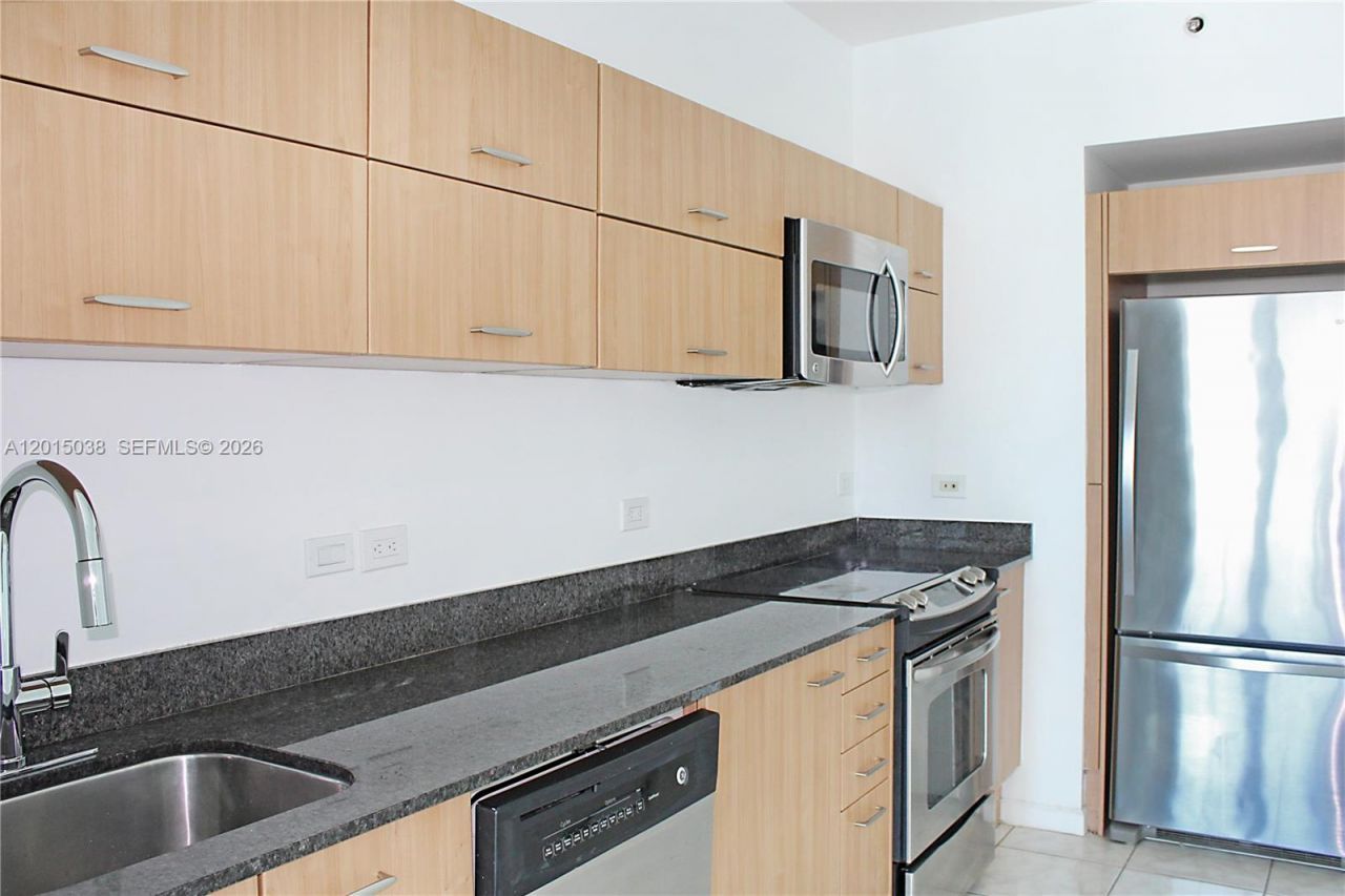 350 S Miami Ave , Unit 2713, Miami, FL 33130 Photo