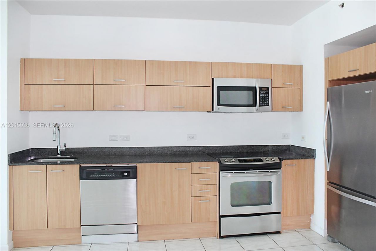 350 S Miami Ave , Unit 2713, Miami, FL 33130 Photo