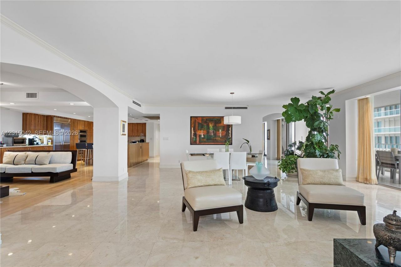 10155 Collins Ave , Unit 1105, Bal Harbour, FL 33154 Photo
