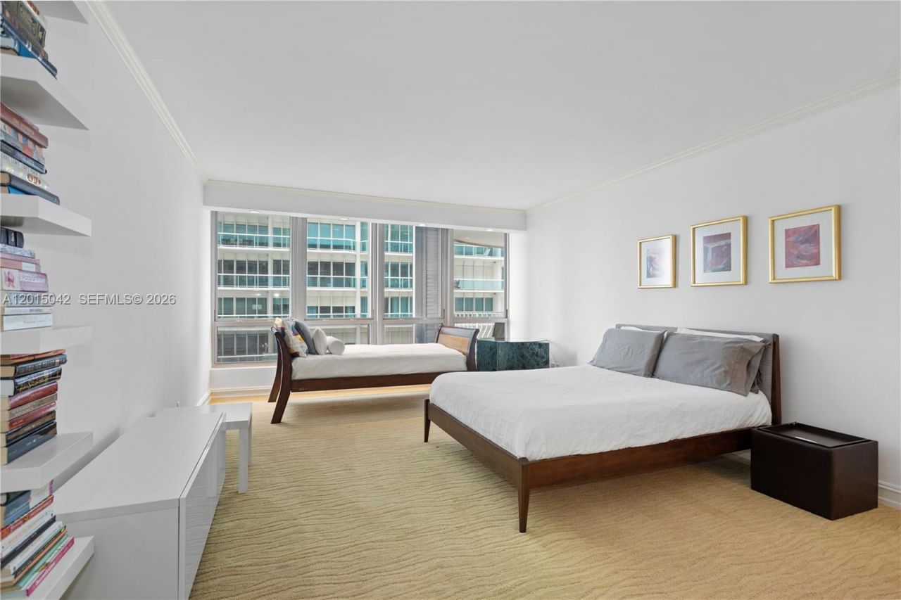 10155 Collins Ave , Unit 1105, Bal Harbour, FL 33154 Photo