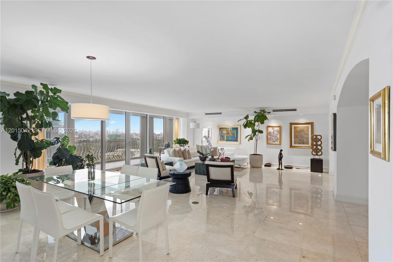 10155 Collins Ave , Unit 1105, Bal Harbour, FL 33154 Photo