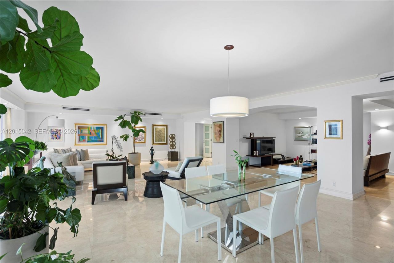 10155 Collins Ave , Unit 1105, Bal Harbour, FL 33154 Photo
