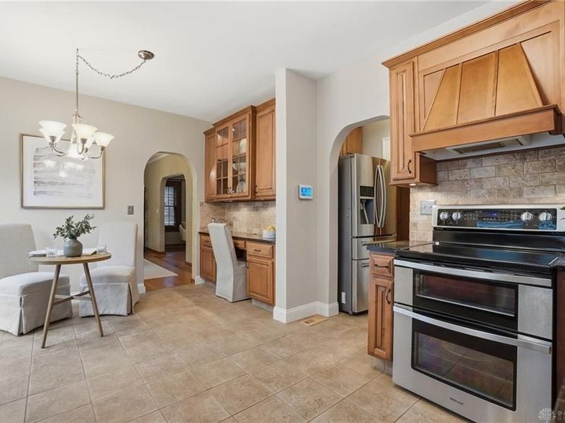 317 E Dixon Avenue, Oakwood, OH 45419 Photo 18