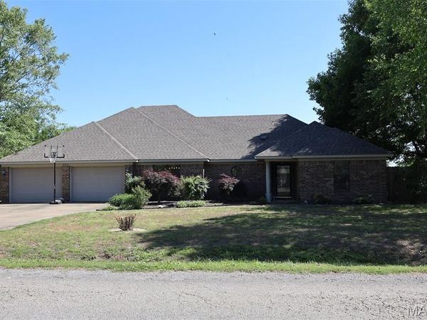 201 Lawrence Drive , Steele, MO 63877
