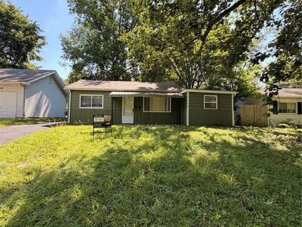 10304 Earl Drive, St Louis, MO 63136