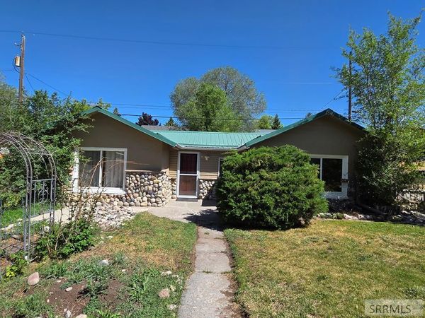 391 6th Street, IDAHO FALLS, ID 83401