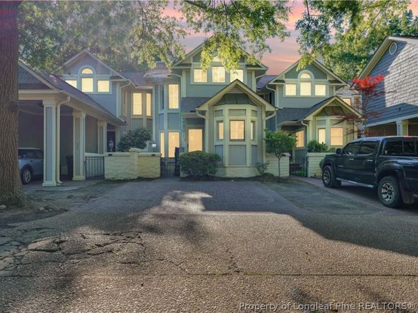 712 Marketview Court, Fayetteville, NC 28301