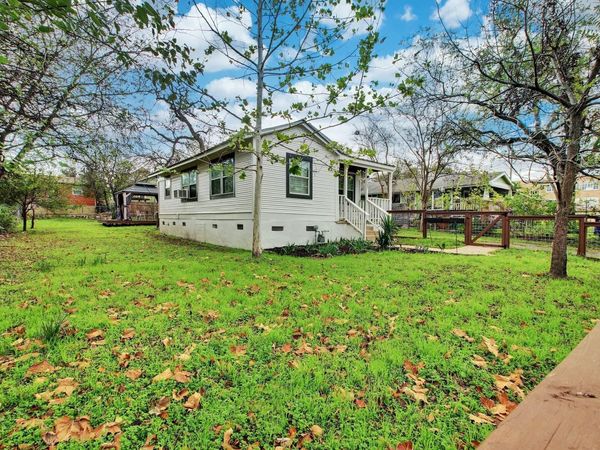 1121 Leona ST, Austin, TX 78702