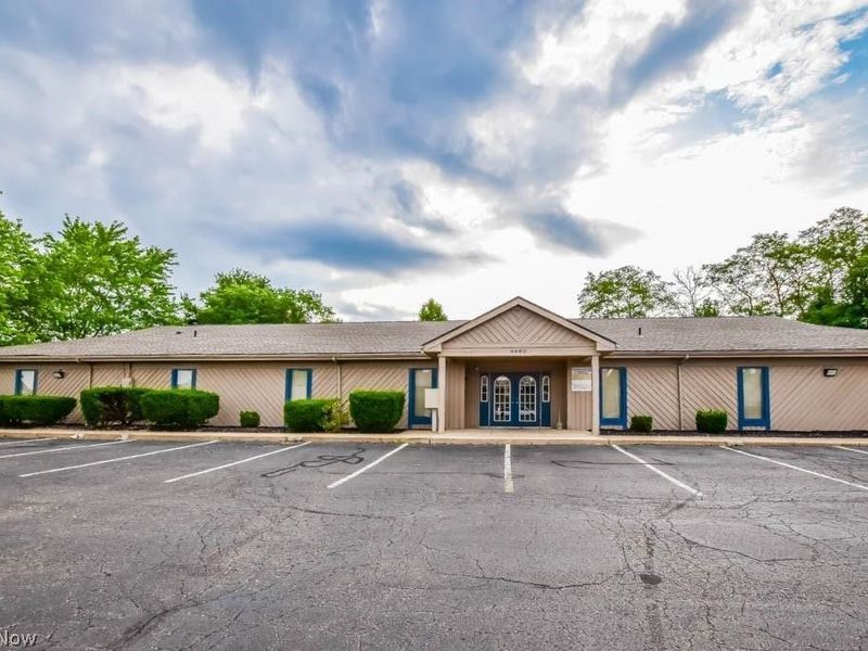 4960 Higbee Avenue NW, Unit 102, Canton, OH 44718 Photo 1