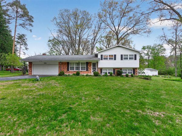 4721 Pin Oak Trail, Jackson, MI 49201