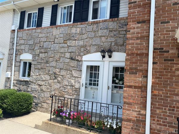 348 Dawson Lane , Jericho, NY 11753