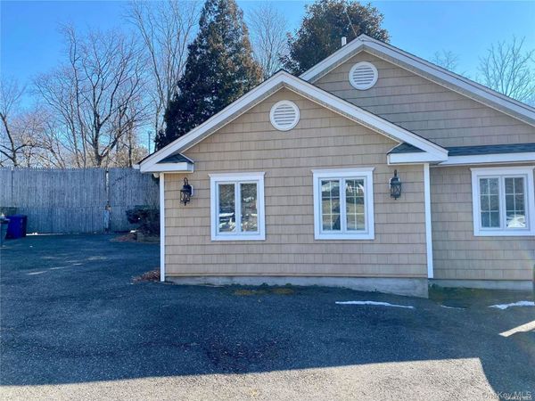 41 Woody Lane , Northport, NY 11768