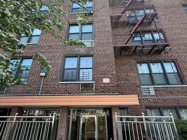 170-06 88th Avenue , Unit 5D, Jamaica, NY 11432