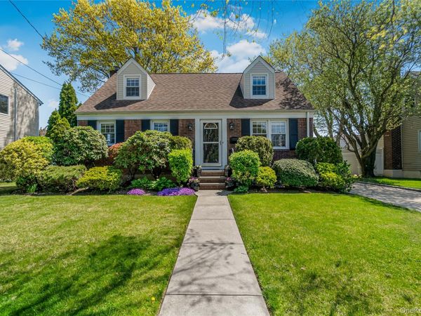2713 Fortesque Avenue , Oceanside, NY 11572