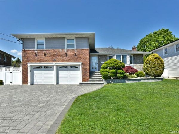 837 Beckman Drive , Bellmore, NY 11710