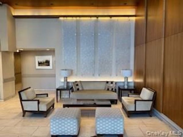 170 W Broadway, Unit 4I, Long Beach, NY 11561