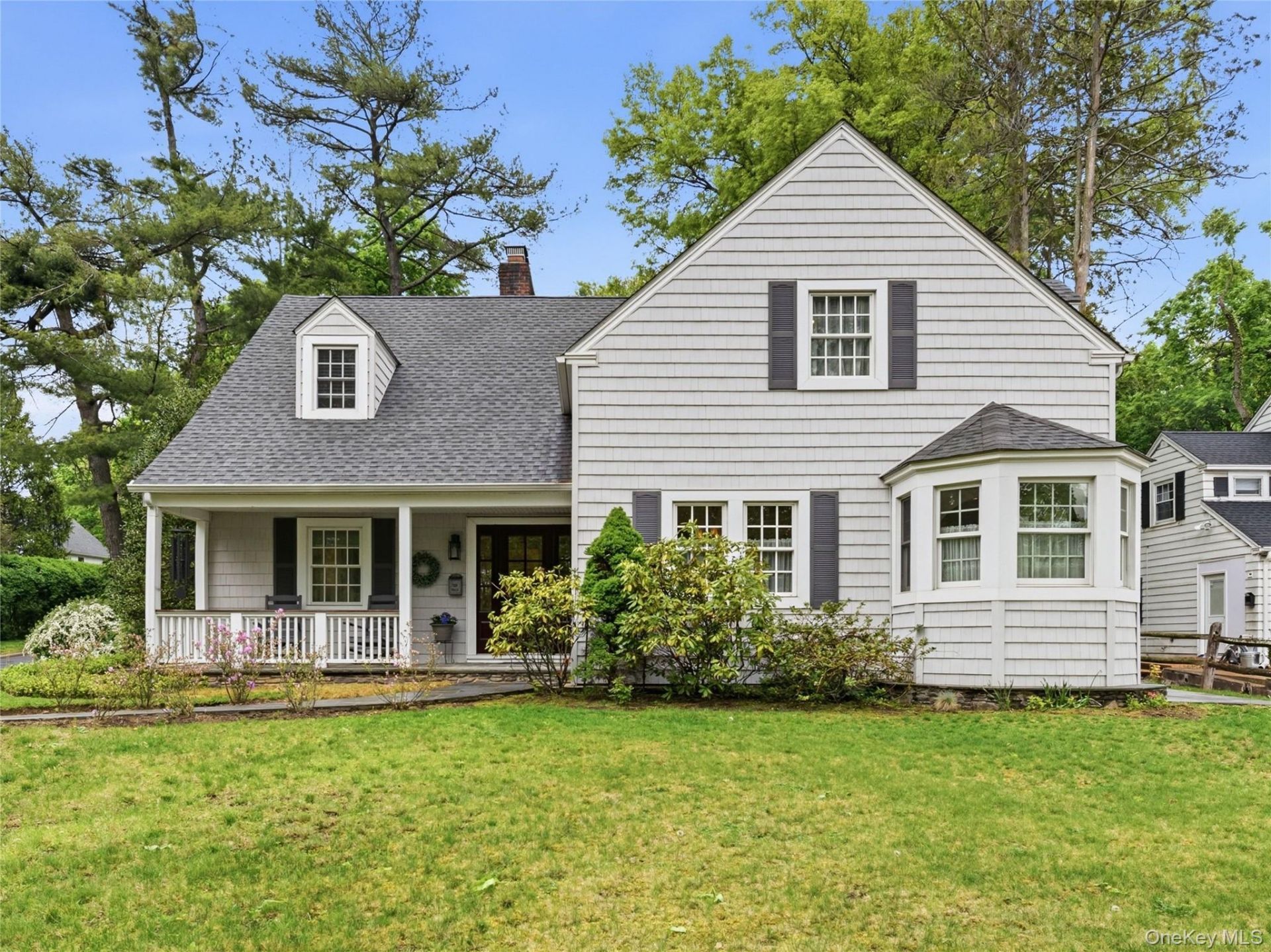 2 Longview Road , Port Washington, NY 11050 Main Photo