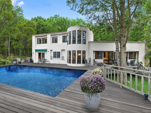 6 Wagon Lane , East Hampton, NY 11937