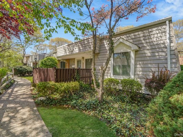 255 Sagamore Hills Drive , Port Jefferson, NY 11776