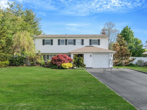 8 Elder Drive, Commack, NY 11725