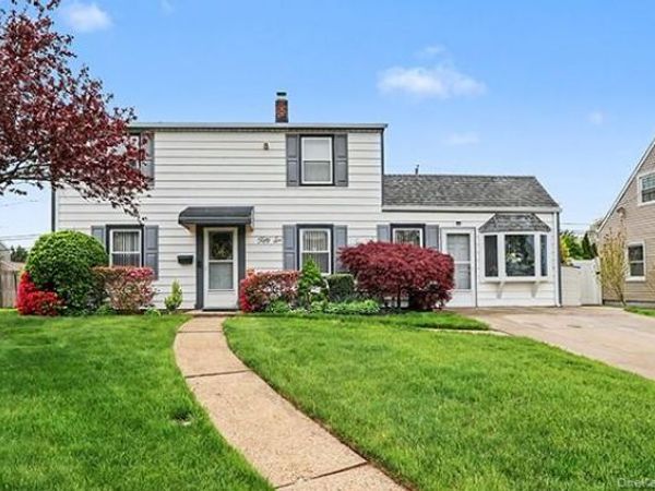 56 Haven Lane, Levittown, NY 11756