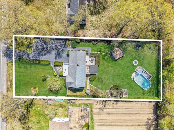1989 William Floyd Parkway , Ridge, NY 11961