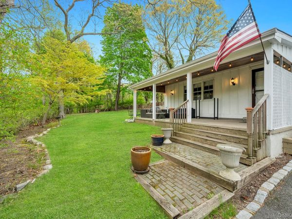 79 Brooksite Drive, Smithtown, NY 11787