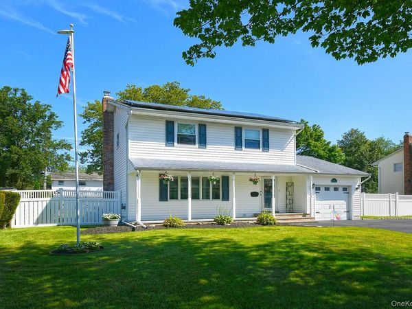 42 Montrose Drive , Commack, NY 11725