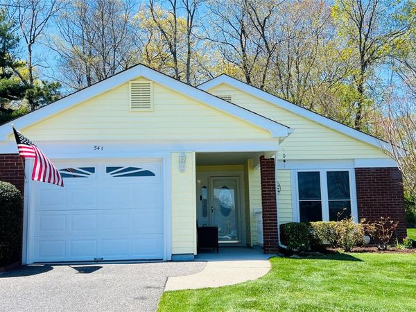 541 Stratford Lane , Ridge, NY 11961
