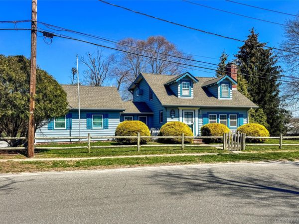 21 Maple Avenue, East Moriches, NY 11940