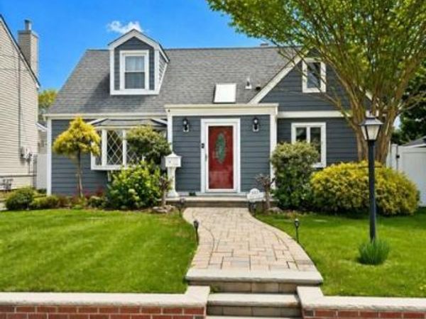 3315 2nd Street , Oceanside, NY 11572