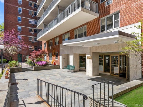 52-30 39 Drive , Unit 1G, Woodside, NY 11377