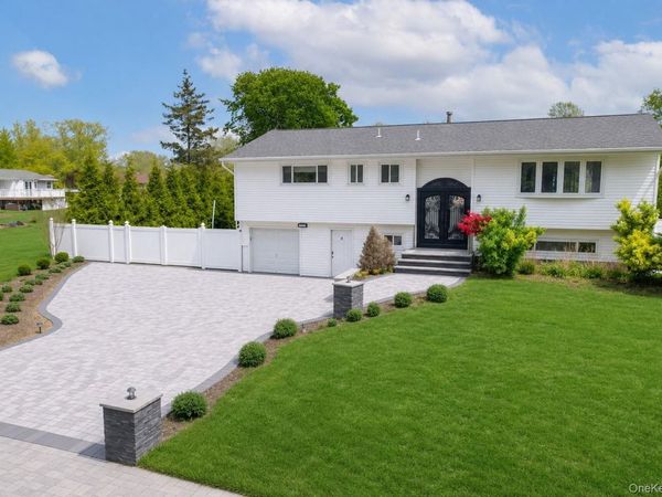 3 Katonah Place , Dix Hills, NY 11746