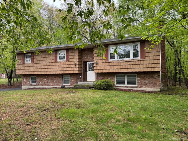 24 Emperor Lane , Montgomery, NY 12549