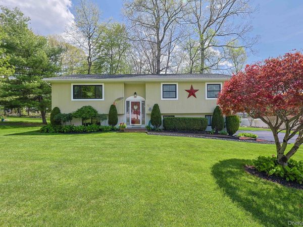 17 Red Oak Terrace, Newburgh, NY 12550