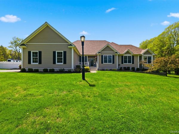 92 Coppergate Lane, Warwick, NY 10990
