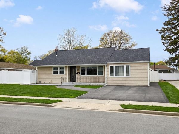 17 Grant Street, Roosevelt, NY 11575