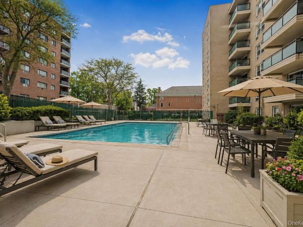 377 Westchester Ave , Unit APT 6J, Port Chester, NY 10573