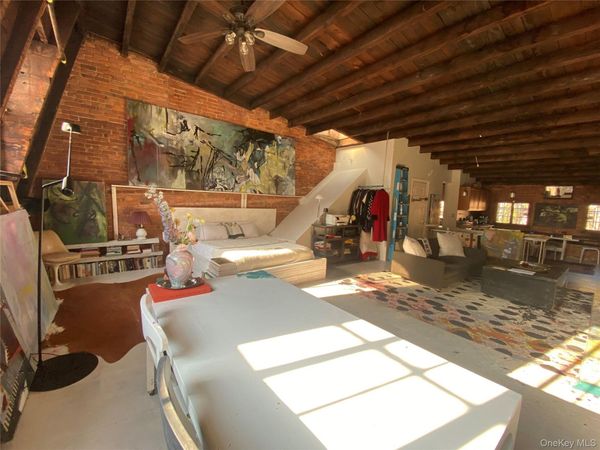 271 E East 7 Street , Unit 5, New York (Manhattan), NY 10009