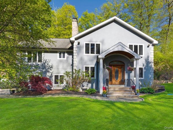 493 Chappaqua Road, Briarcliff Manor, NY 10510