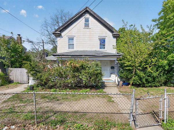95 Rose Avenue , Roosevelt, NY 11575