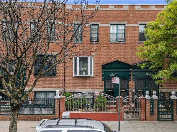 320 Marion Street, Brooklyn, NY 11233