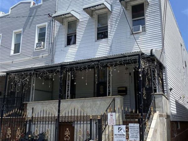 331 Lincoln Avenue , Brooklyn, NY 11208