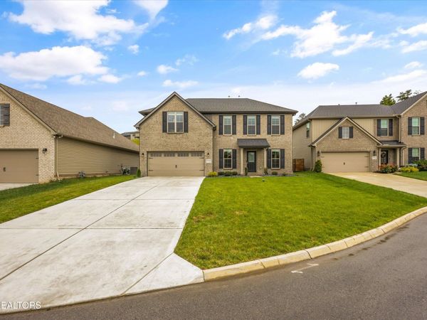 8849 Yellow Aster Rd, Knoxville, TN 37931
