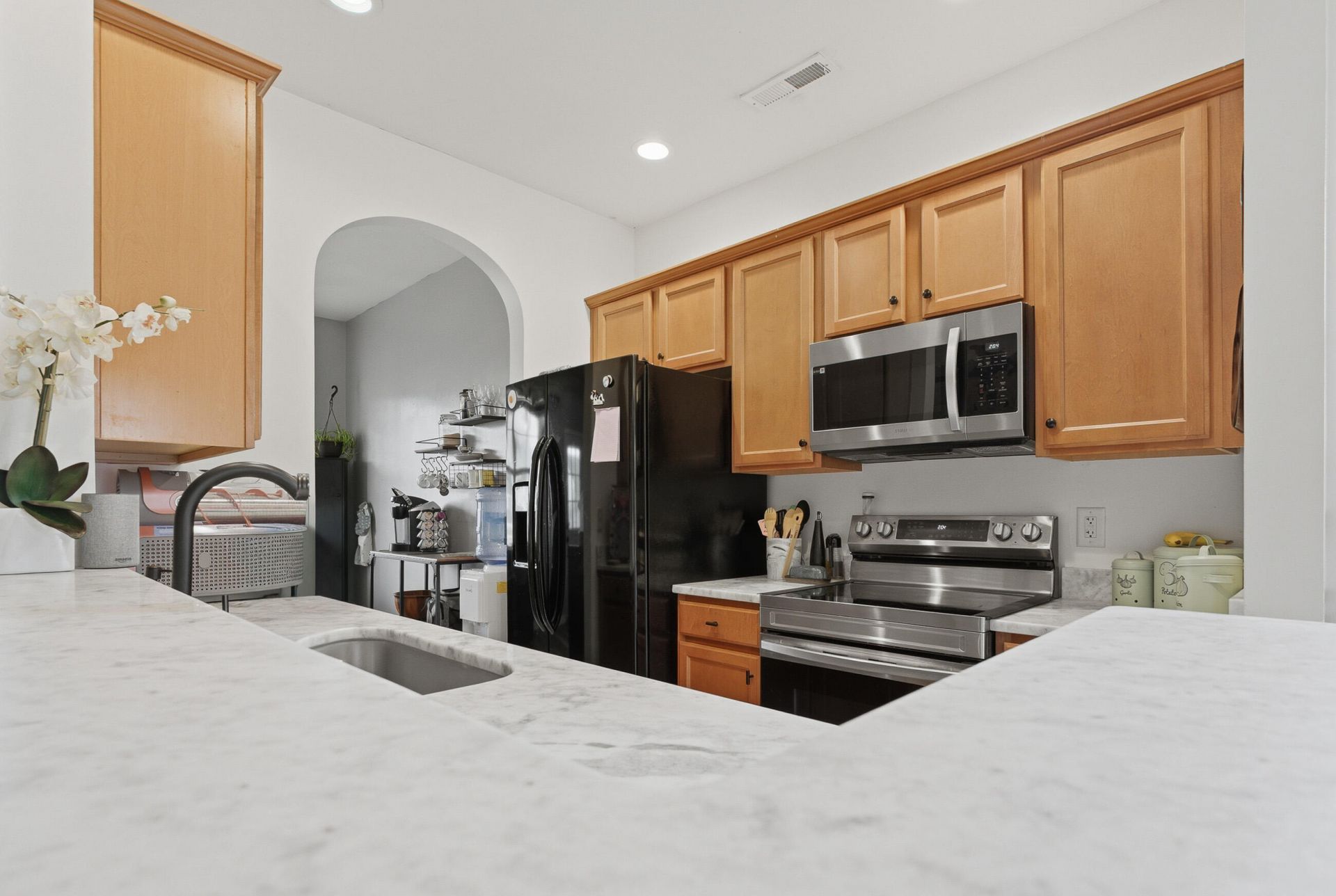 213 Killarney Trail Photo 11
